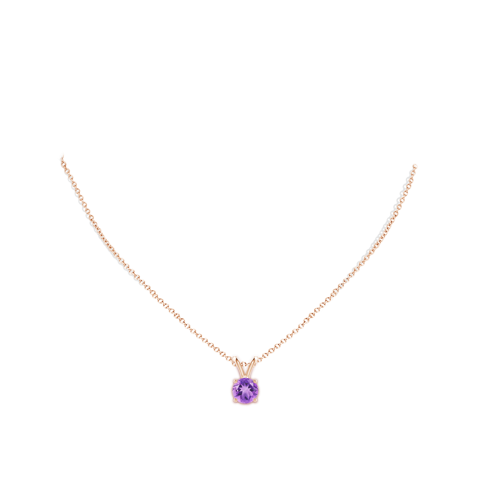 8mm A V-Bale Round Amethyst Solitaire Pendant in Rose Gold pen