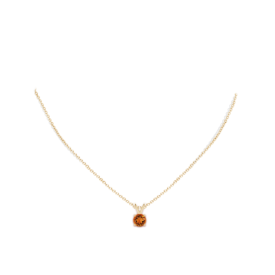 7mm AAAA V-Bale Round Citrine Solitaire Pendant in Yellow Gold body-neck