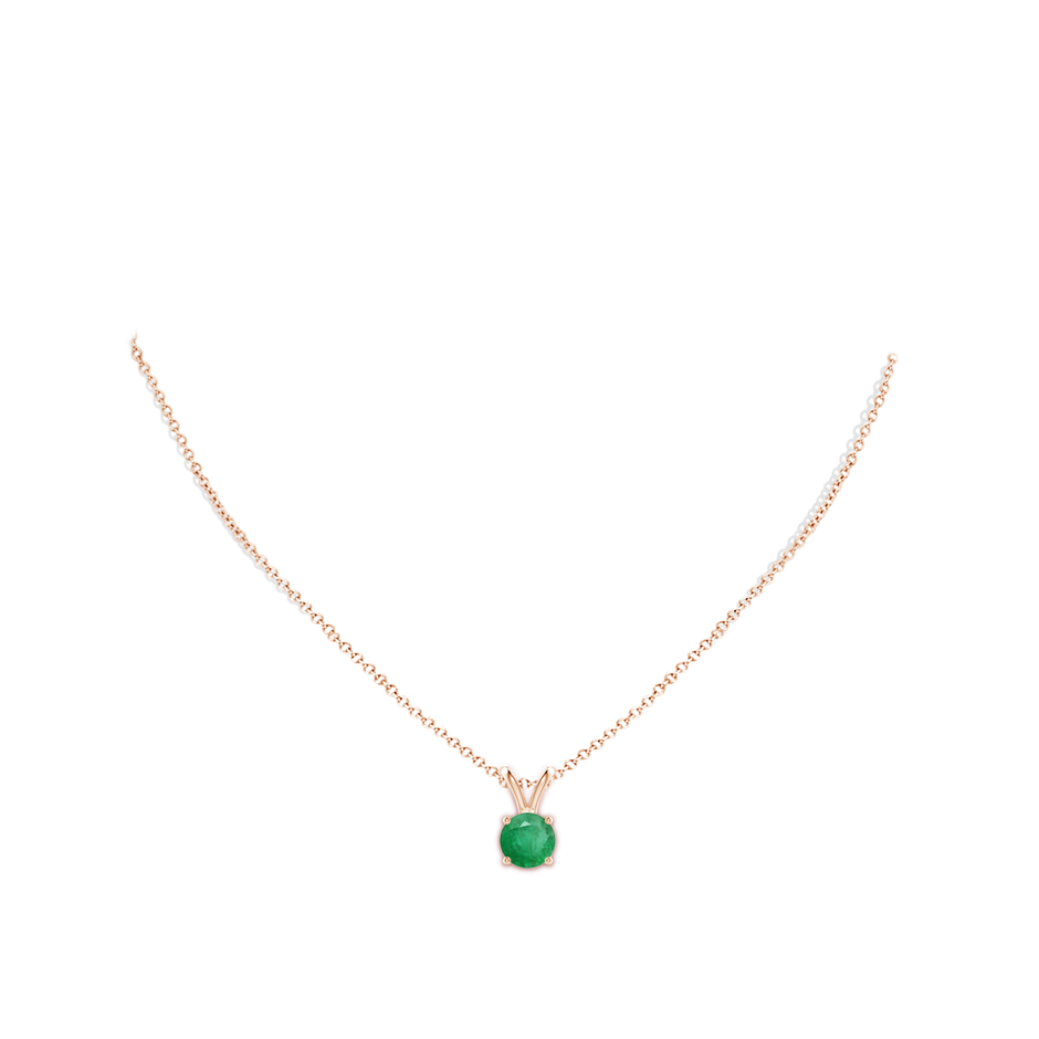 8mm A V-Bale Round Emerald Solitaire Pendant in Rose Gold pen
