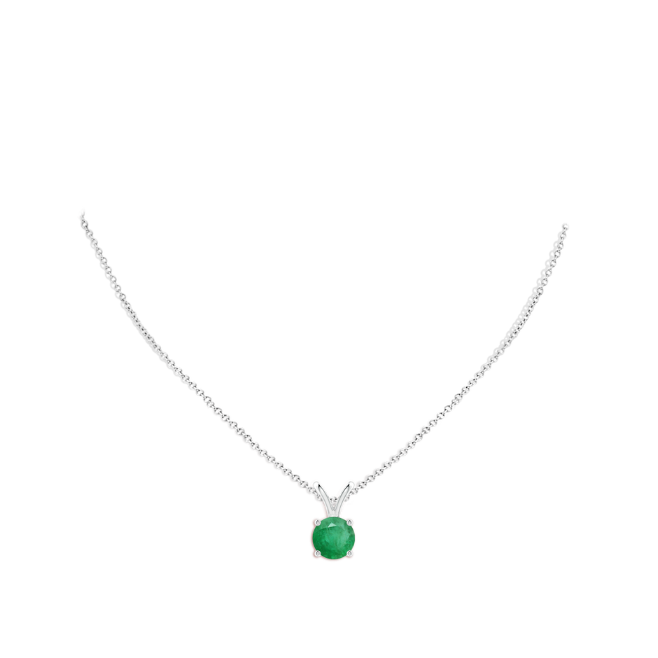 9mm A V-Bale Round Emerald Solitaire Pendant in White Gold pen