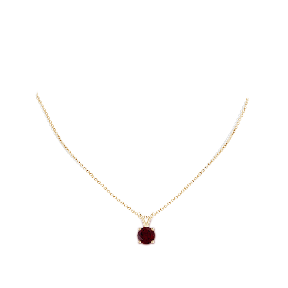 9mm A V-Bale Round Garnet Solitaire Pendant in 18K Yellow Gold pen