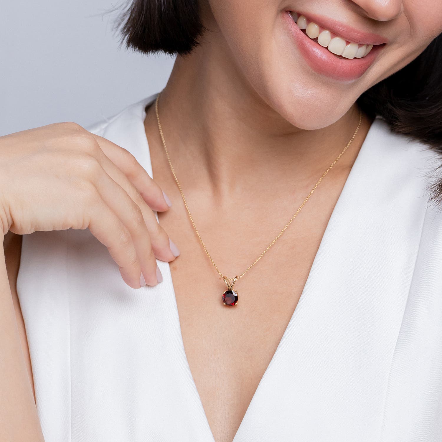 A - Garnet / 0.6 CT / 14 KT Yellow Gold