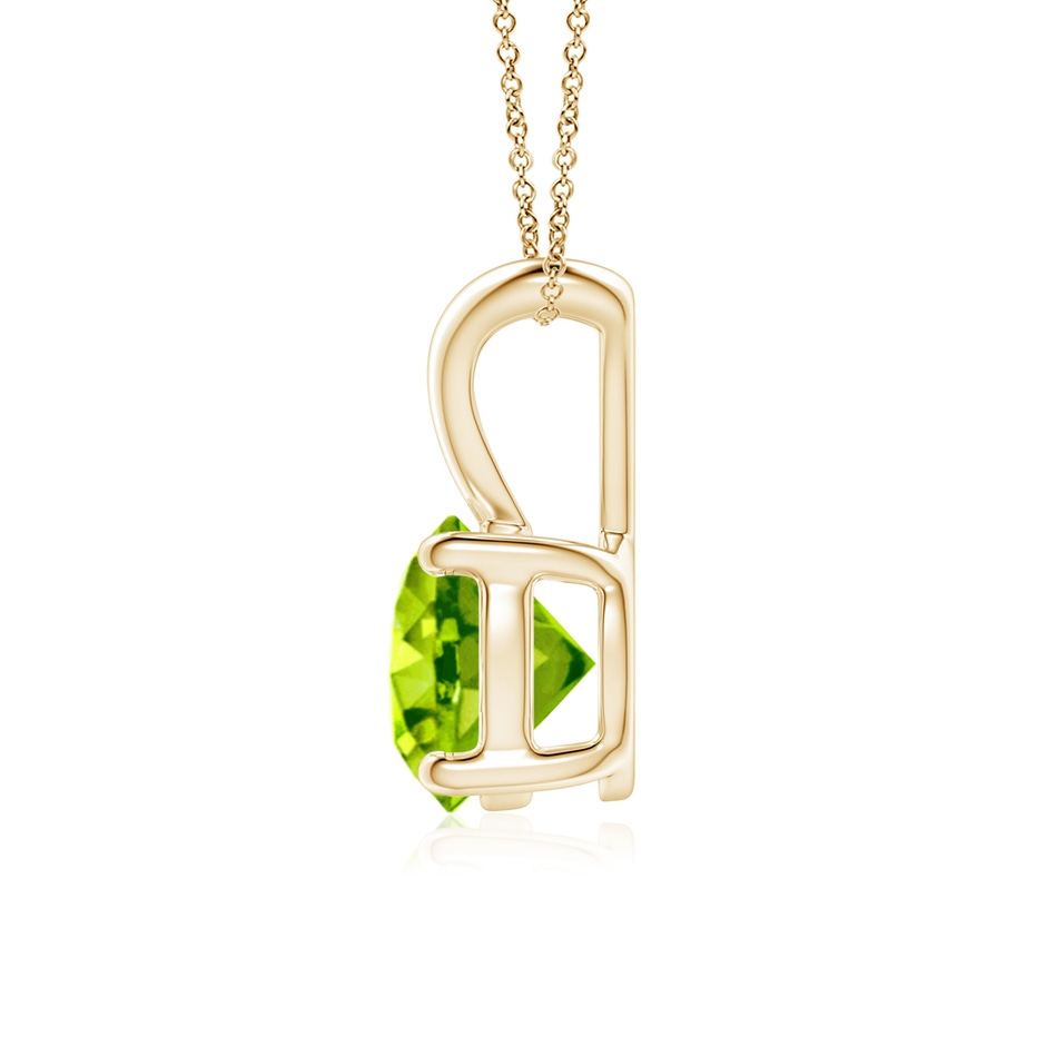 7mm AAA V-Bale Round Peridot Solitaire Pendant in Yellow Gold side 199