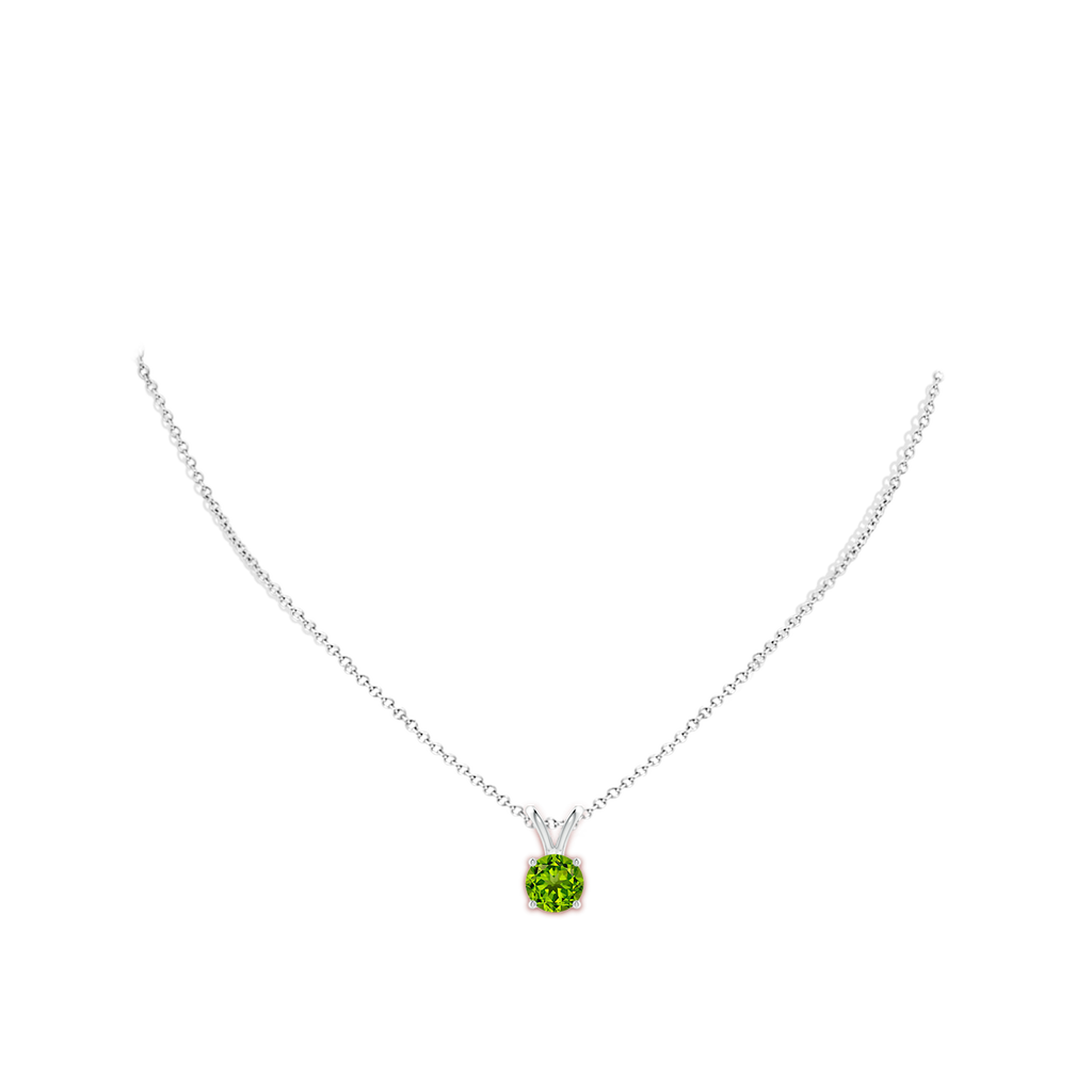 8mm AAAA V-Bale Round Peridot Solitaire Pendant in White Gold Body-Neck