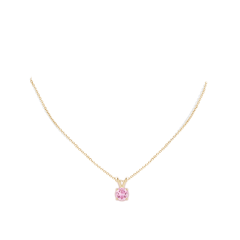 8mm A V-Bale Round Pink Tourmaline Solitaire Pendant in Yellow Gold pen