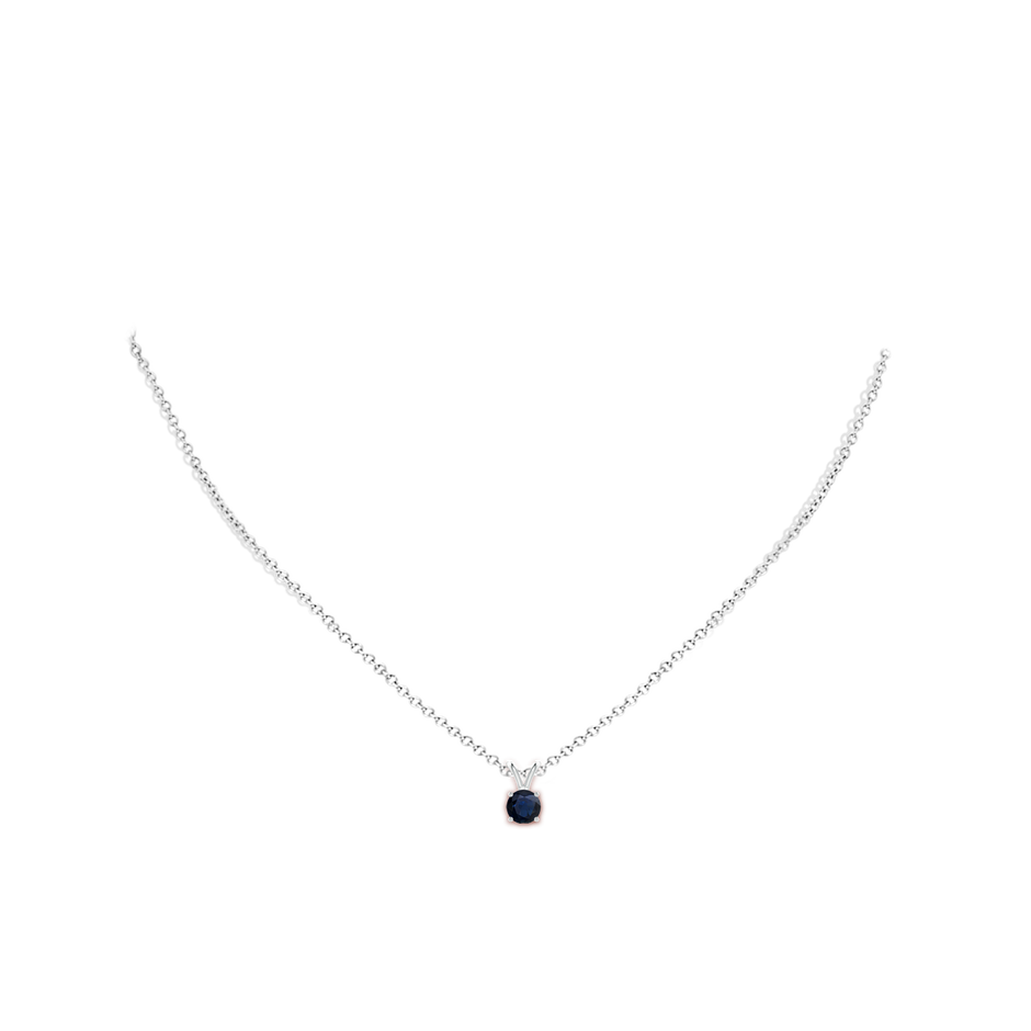 5mm A V-Bale Round Blue Sapphire Solitaire Pendant in White Gold pen