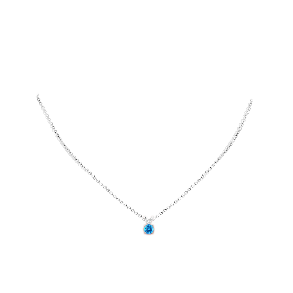 5mm AAAA V-Bale Round Swiss Blue Topaz Solitaire Pendant in White Gold pen