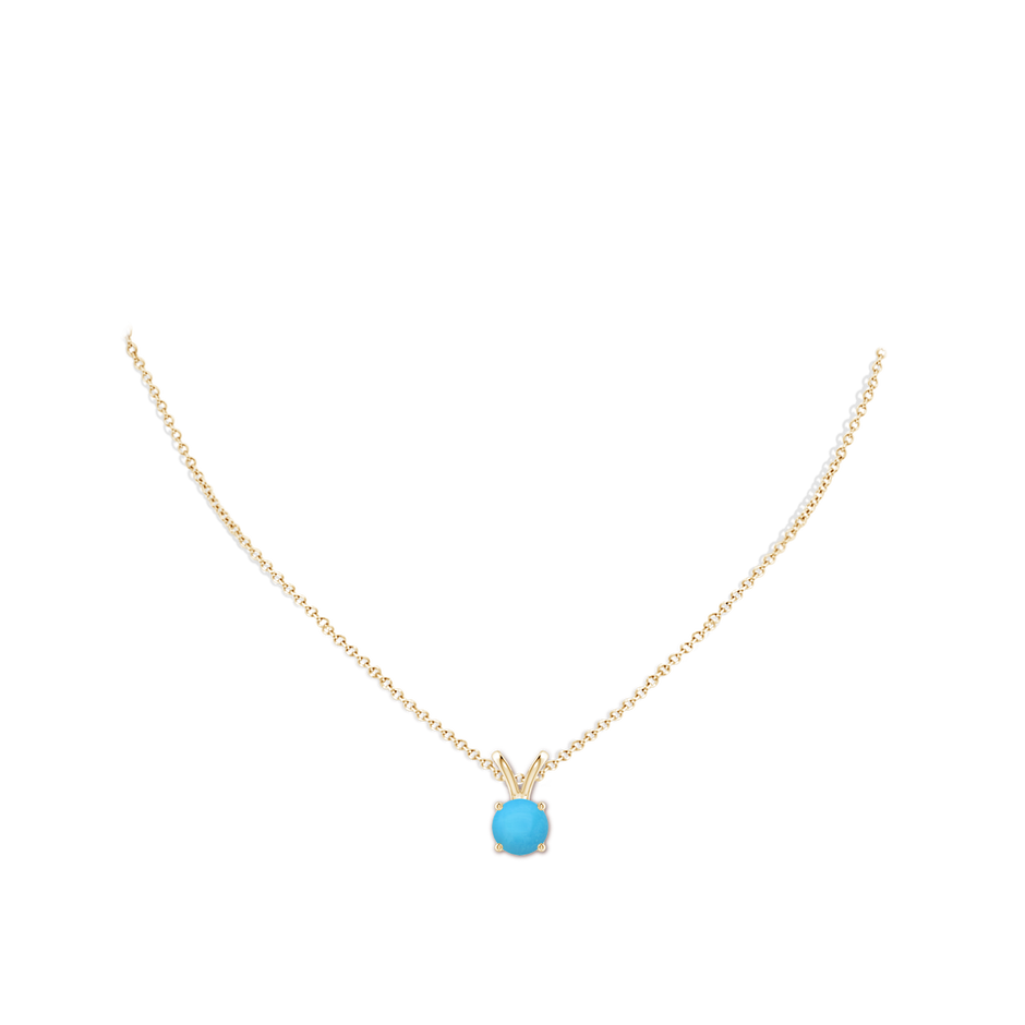 7mm AAA V-Bale Round Turquoise Solitaire Pendant in Yellow Gold pen
