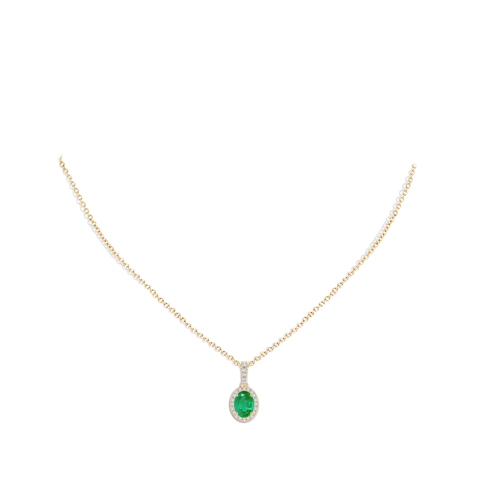 8x6mm AA Vintage Style Oval Emerald Halo Pendant in Yellow Gold body-neck