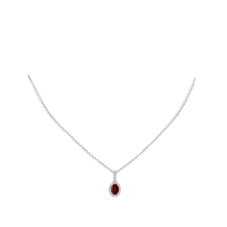 7x5mm AAAA Vintage Style Oval Garnet Halo Pendant in White Gold pen