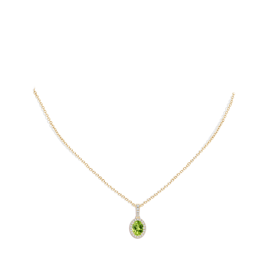 8x6mm AAA Vintage Style Oval Peridot Halo Pendant in Yellow Gold body-neck