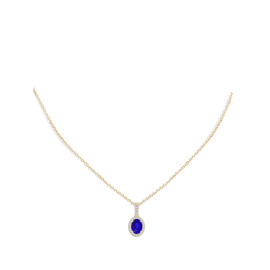 8x6mm AAAA Vintage Style Oval Tanzanite Halo Pendant in Yellow Gold body-neck