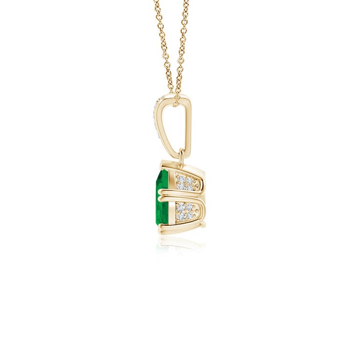 AA - Emerald / 0.7 CT / 14 KT Yellow Gold