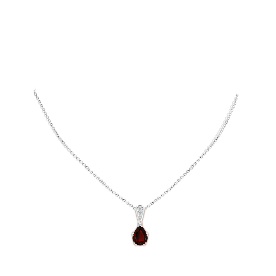 12.08x7.58x5.13mm AAAA Vintage Style GIA Certified Pear Garnet Drop Pendant in White Gold pen