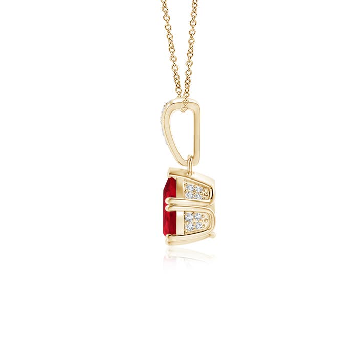 AAA - Ruby / 0.9 CT / 14 KT Yellow Gold