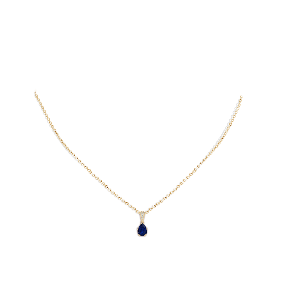 7x5mm AA Vintage Style Pear Sapphire Drop Pendant with Diamonds in Yellow Gold pen