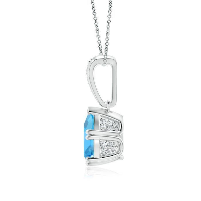 AA - Swiss Blue Topaz / 2.16 CT / 14 KT White Gold