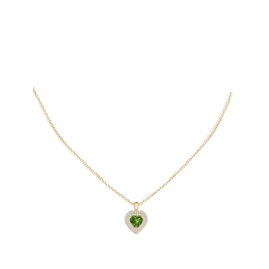 7mm AAAA Peridot Heart Pendant with Diamond Double Halo in Yellow Gold body-neck