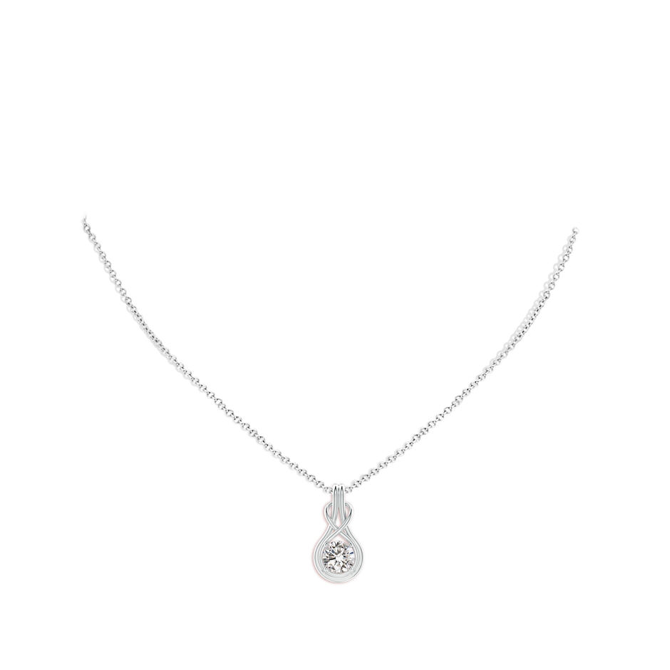 5.1mm IJI1I2 Round Diamond Solitaire Infinity Knot Pendant in White Gold pen