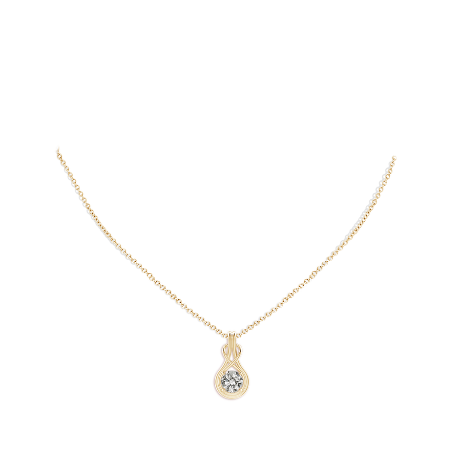 5.1mm KI3 Round Diamond Solitaire Infinity Knot Pendant in Yellow Gold pen