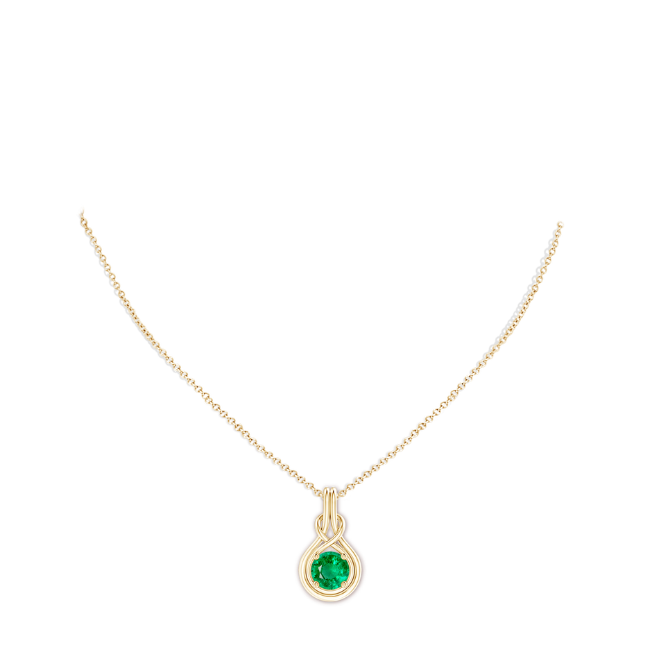 8mm AAA Round Emerald Solitaire Infinity Knot Pendant in Yellow Gold pen