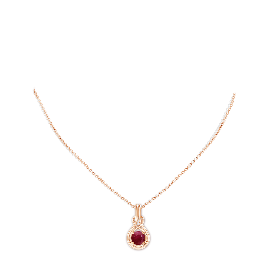 7mm A Round Ruby Solitaire Infinity Knot Pendant in Rose Gold pen