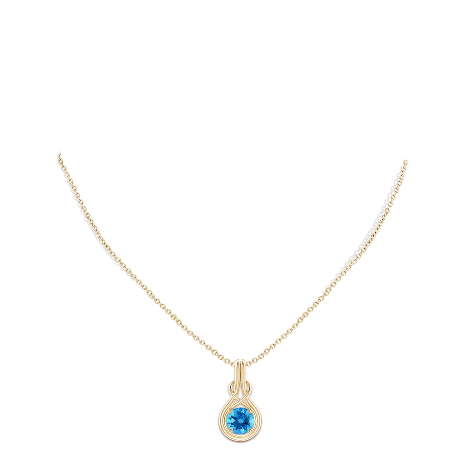 8mm AAAA Round Swiss Blue Topaz Solitaire Infinity Knot Pendant in Yellow Gold pen