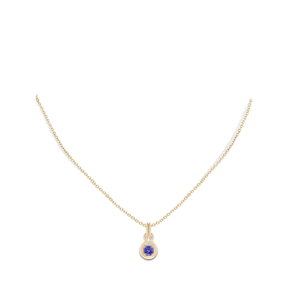 5mm AA Round Tanzanite Solitaire Infinity Knot Pendant in Yellow Gold pen