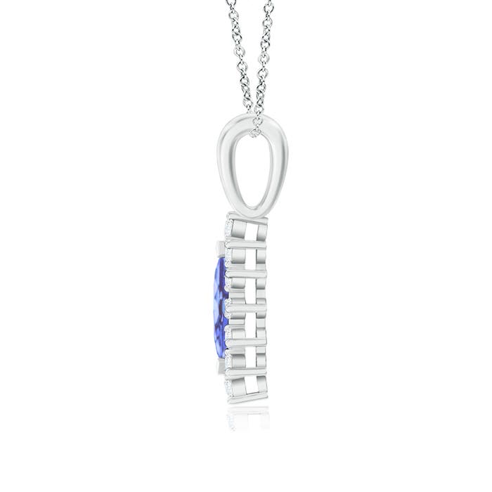 A - Tanzanite / 0.67 CT / 14 KT White Gold