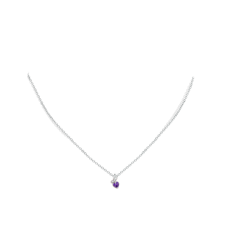 4mm AAAA Heart-Shaped Amethyst Ribbon Pendant with Diamond in 18K White Gold pen