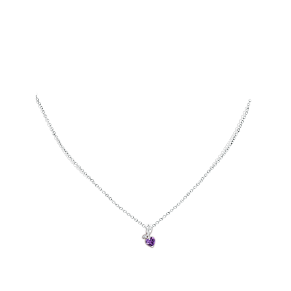 5mm AAA Heart-Shaped Amethyst Ribbon Pendant with Diamond in 18K White Gold pen