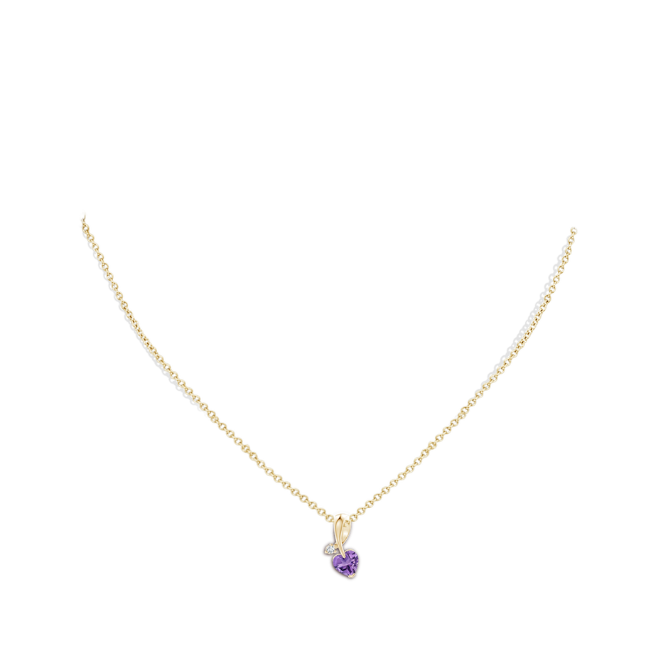 6mm AA Heart-Shaped Amethyst Ribbon Pendant with Diamond in Yellow Gold pen