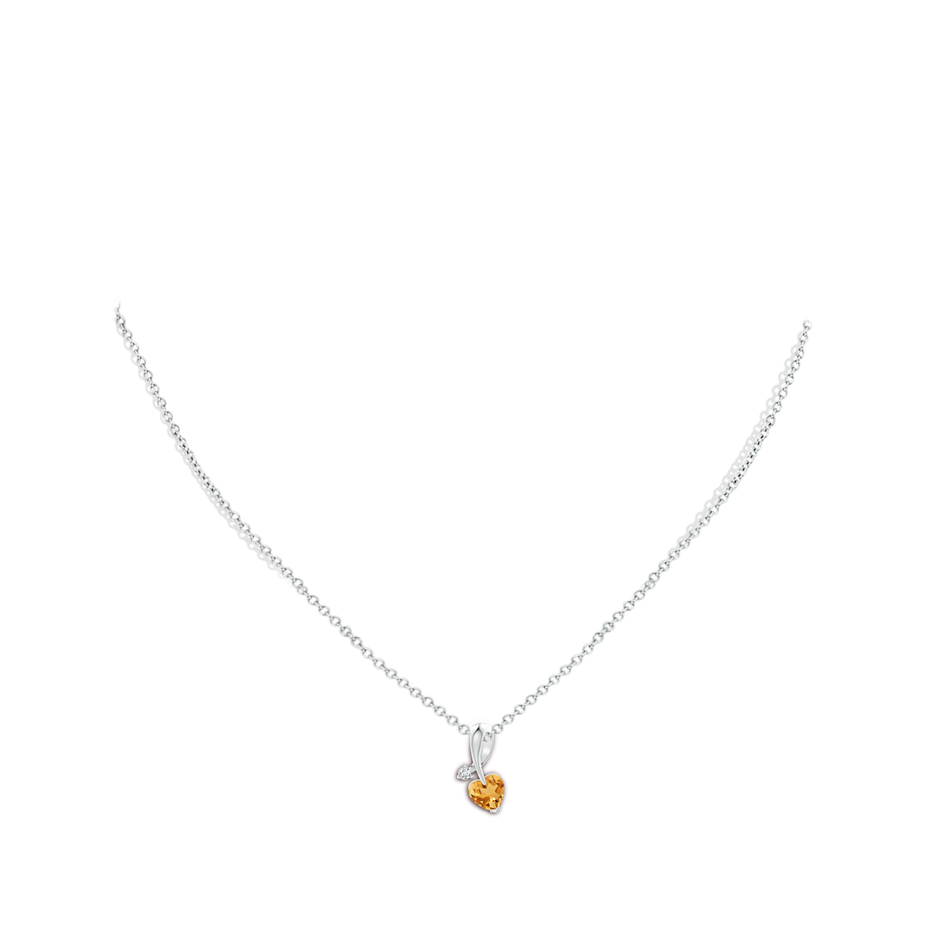 6mm A Heart-Shaped Citrine Ribbon Pendant with Diamond in P950 Platinum pen