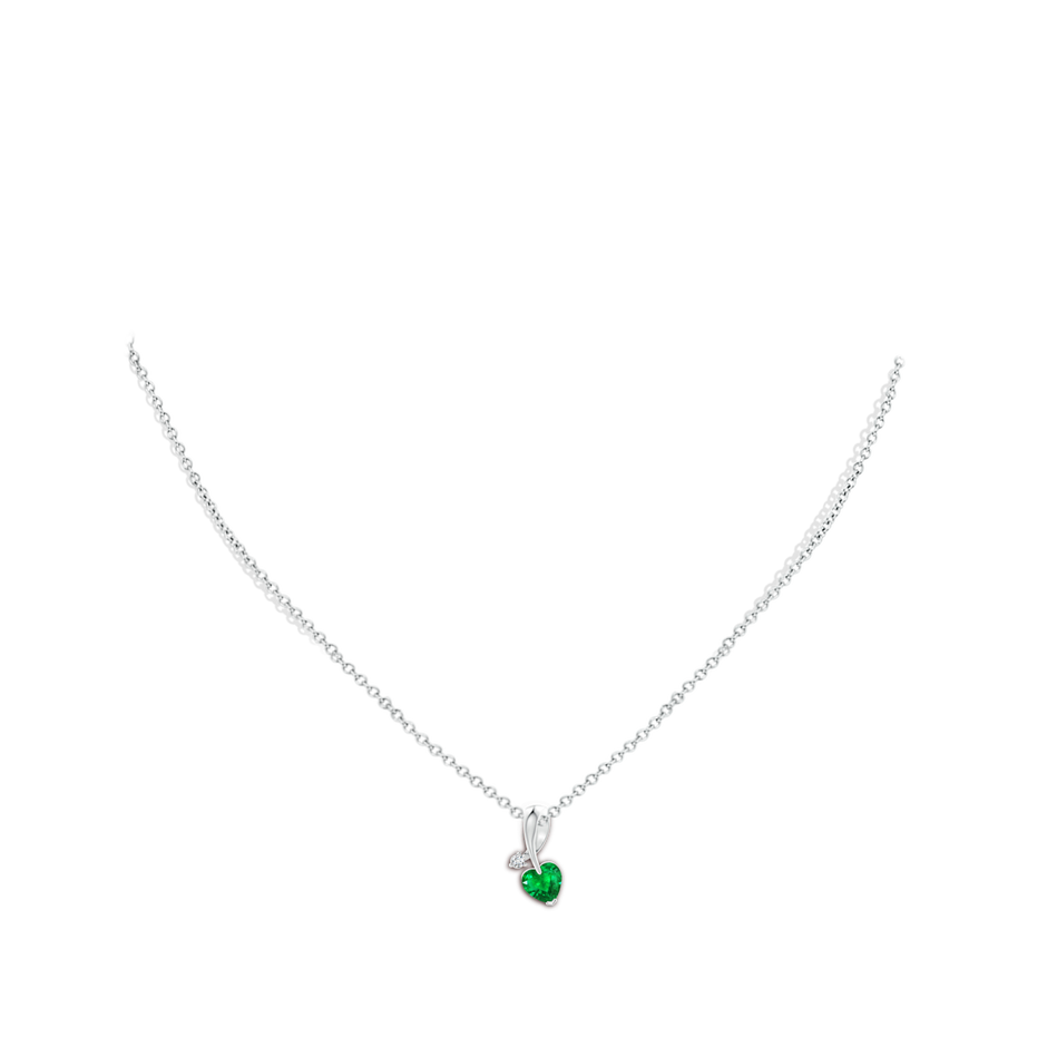 6mm AAA Heart-Shaped Emerald Ribbon Pendant with Diamond in 18K White Gold pen