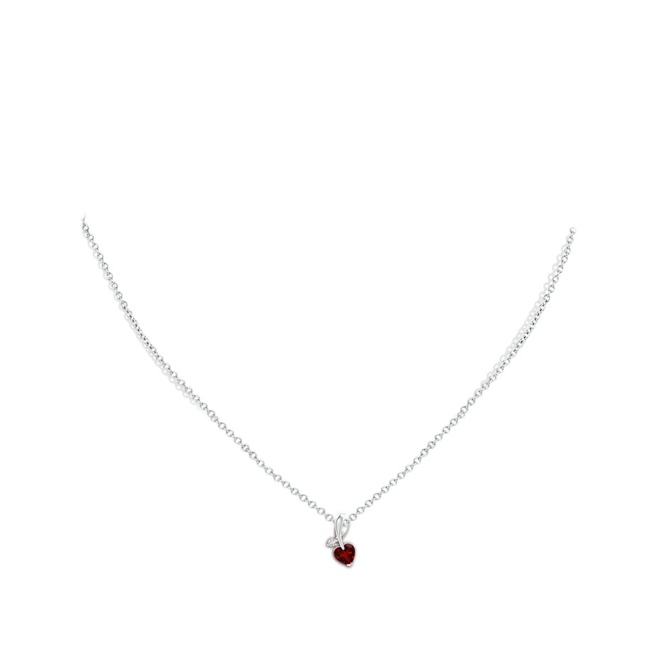 5mm AAAA Heart-Shaped Garnet Ribbon Pendant with Diamond in 18K White Gold pen