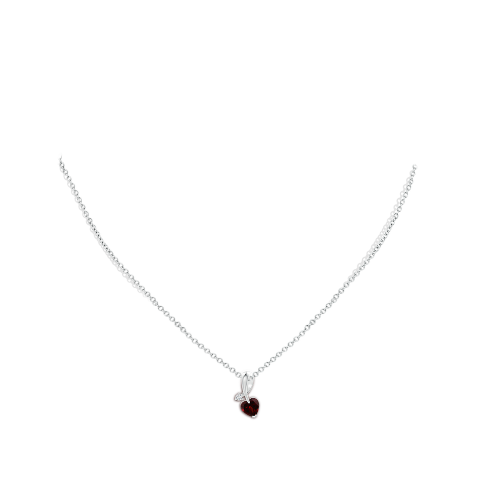 6mm AA Heart-Shaped Garnet Ribbon Pendant with Diamond in White Gold pen