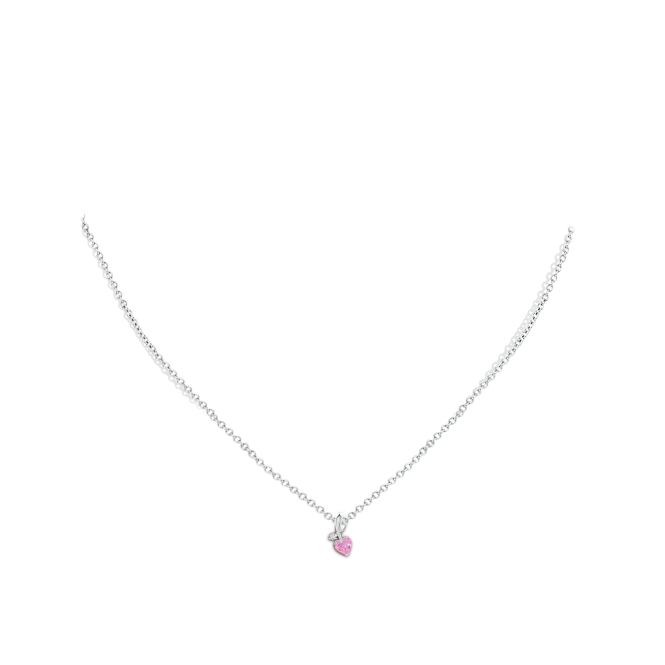 4mm A Heart-Shaped Pink Sapphire Ribbon Pendant with Diamond in P950 Platinum pen