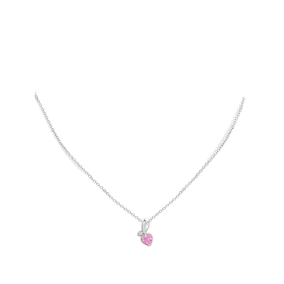 6mm A Heart-Shaped Pink Sapphire Ribbon Pendant with Diamond in White Gold pen