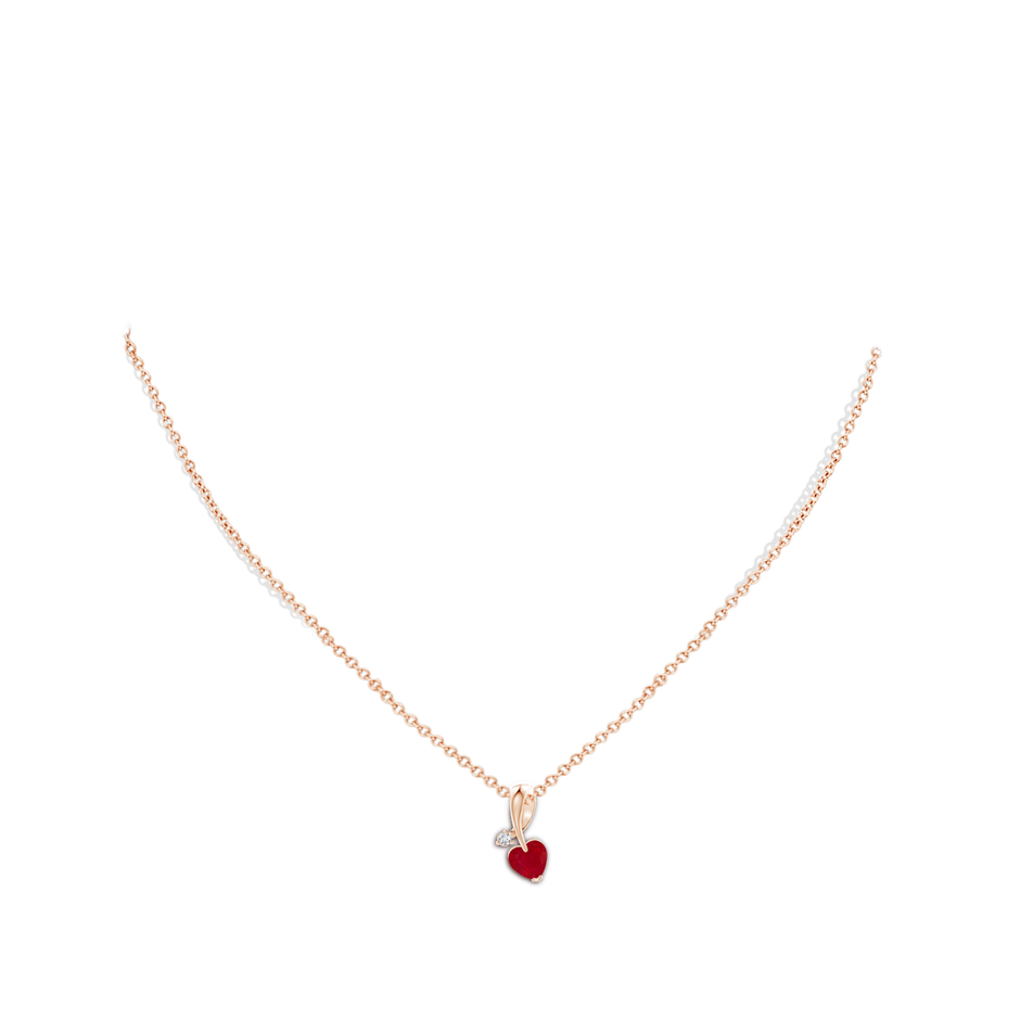 6mm AA Heart-Shaped Ruby Ribbon Pendant with Diamond in 18K Rose Gold pen