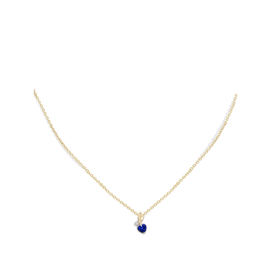 5mm AAAA Heart-Shaped Sapphire Ribbon Pendant with Diamond in Yellow Gold pen