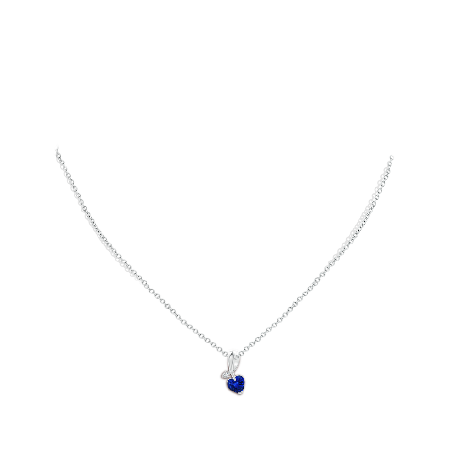 6mm AAAA Heart-Shaped Sapphire Ribbon Pendant with Diamond in P950 Platinum pen