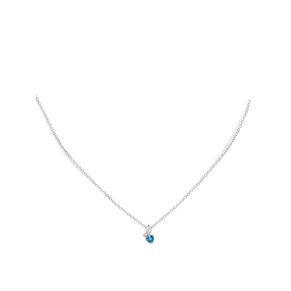 4mm AAAA Heart-Shaped Swiss Blue Topaz Ribbon Pendant with Diamond in P950 Platinum pen