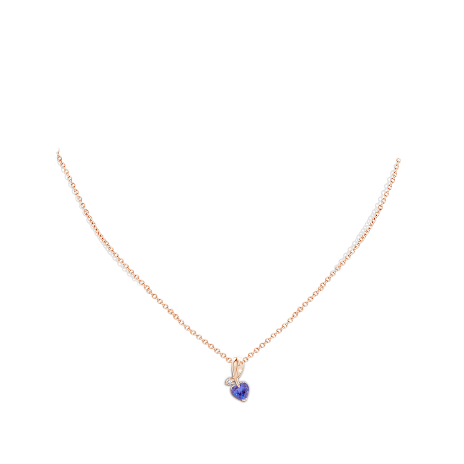 6mm AA Heart-Shaped Tanzanite Ribbon Pendant with Diamond in Rose Gold pen