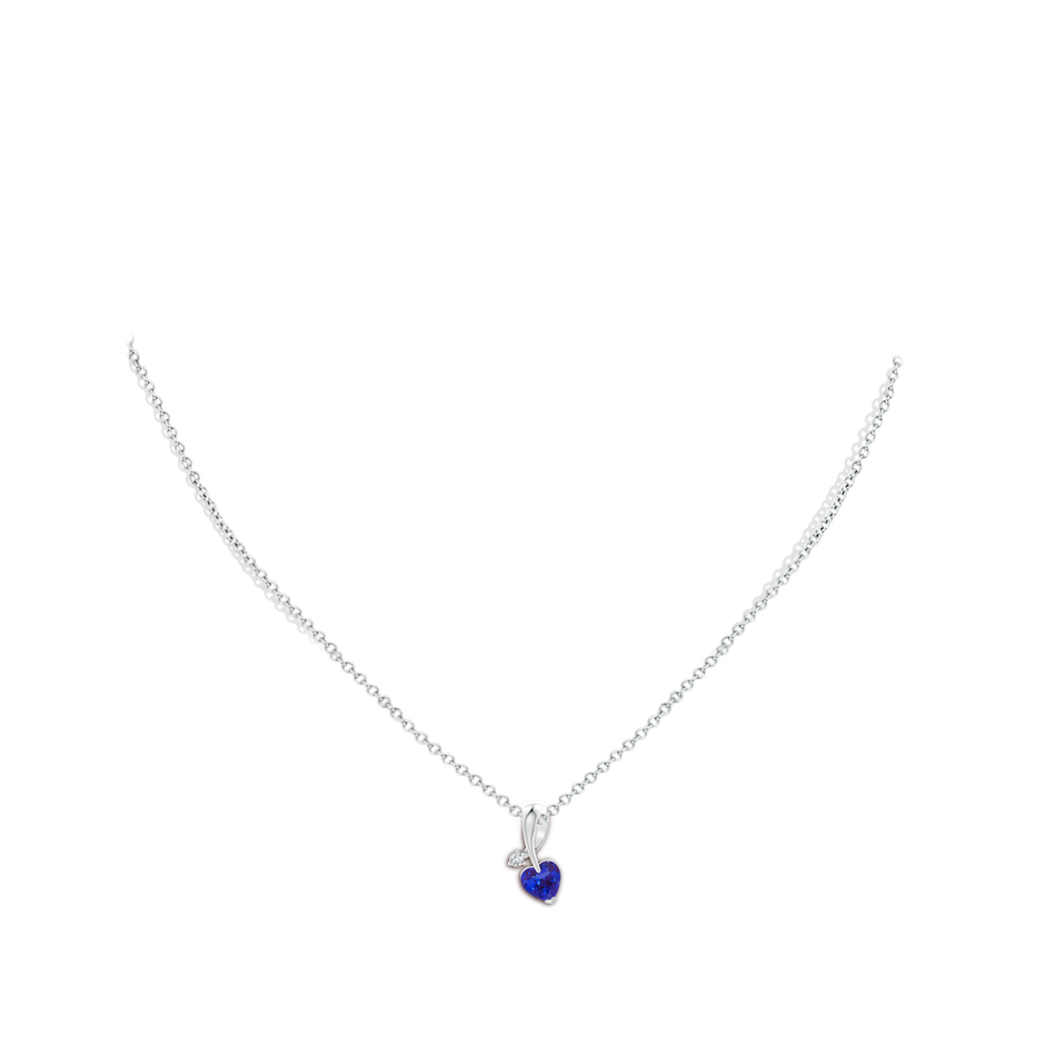 6mm AAAA Heart-Shaped Tanzanite Ribbon Pendant with Diamond in White Gold pen