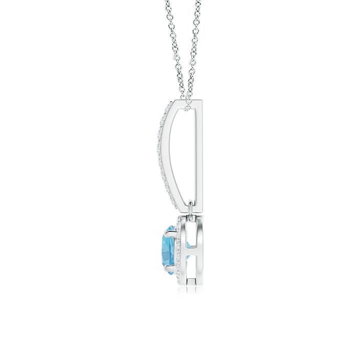 A - Swiss Blue Topaz / 0.75 CT / 14 KT White Gold