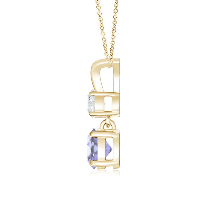 A - Tanzanite / 0.66 CT / 14 KT Yellow Gold