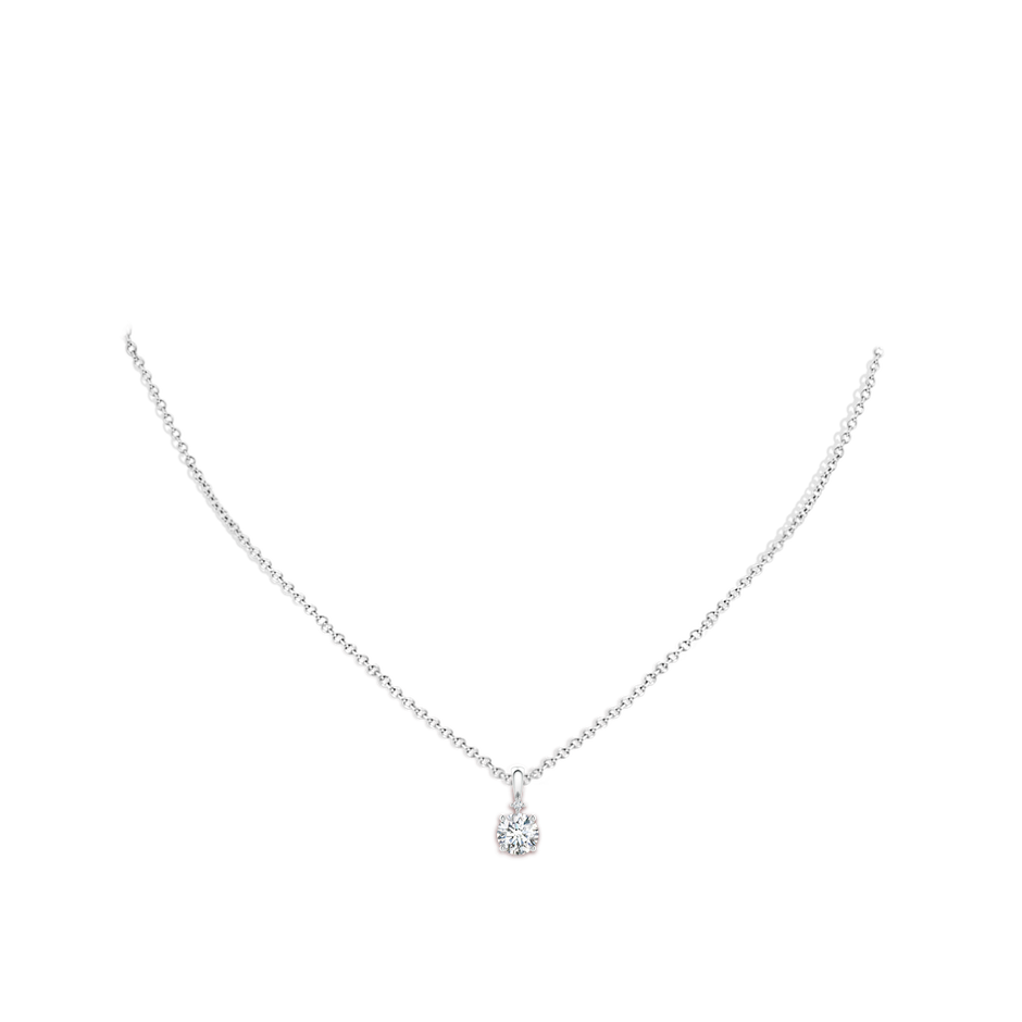 5.9mm GVS2 Round Diamond Solitaire Pendant in P950 Platinum pen
