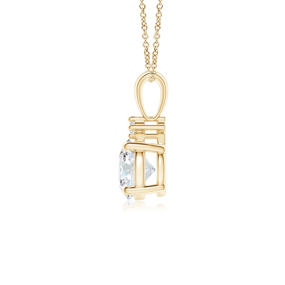 5.9mm GVS2 Round Diamond Solitaire Pendant in Yellow Gold side 199
