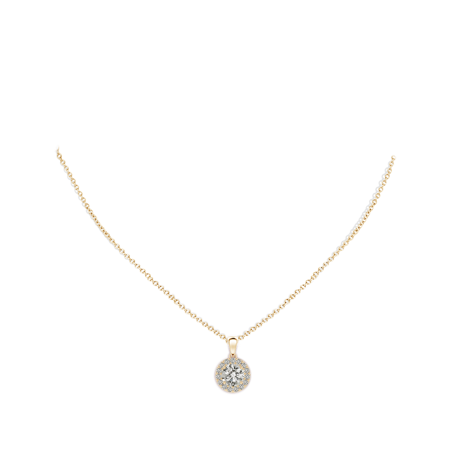 7mm KI3 Round Diamond Halo Pendant in Yellow Gold body-neck