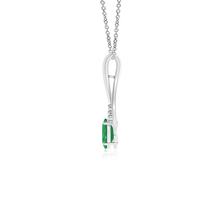 A - Emerald / 0.45 CT / 14 KT White Gold